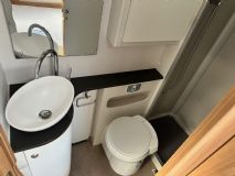 2018 BAILEY AUTOGRAPH 75-2 6.jpg